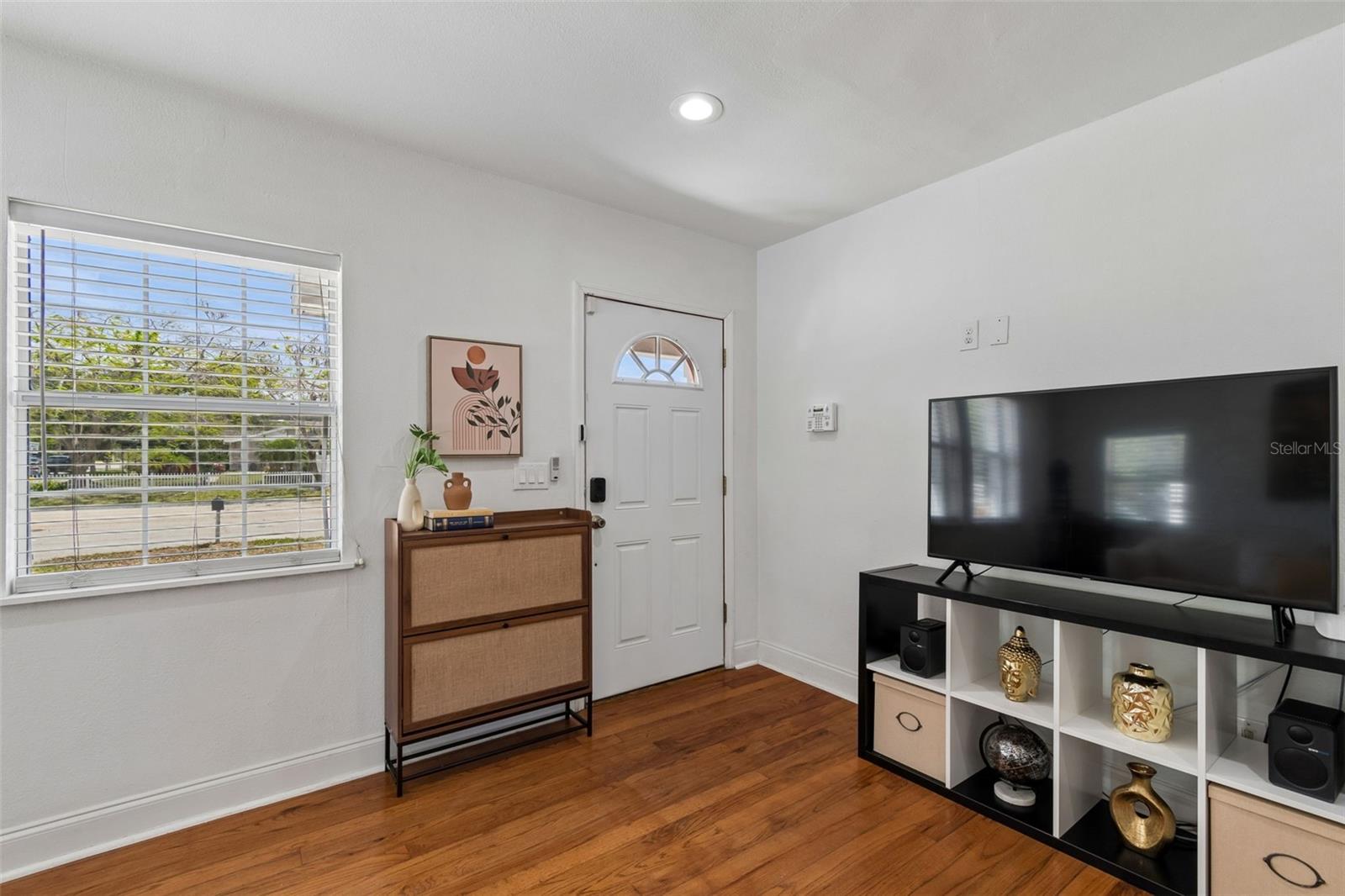 Image 12 of 73 For 2801 Manhattan Avenue