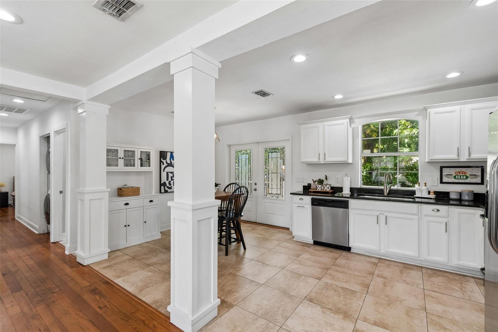 Image 16 of 73 For 2801 Manhattan Avenue