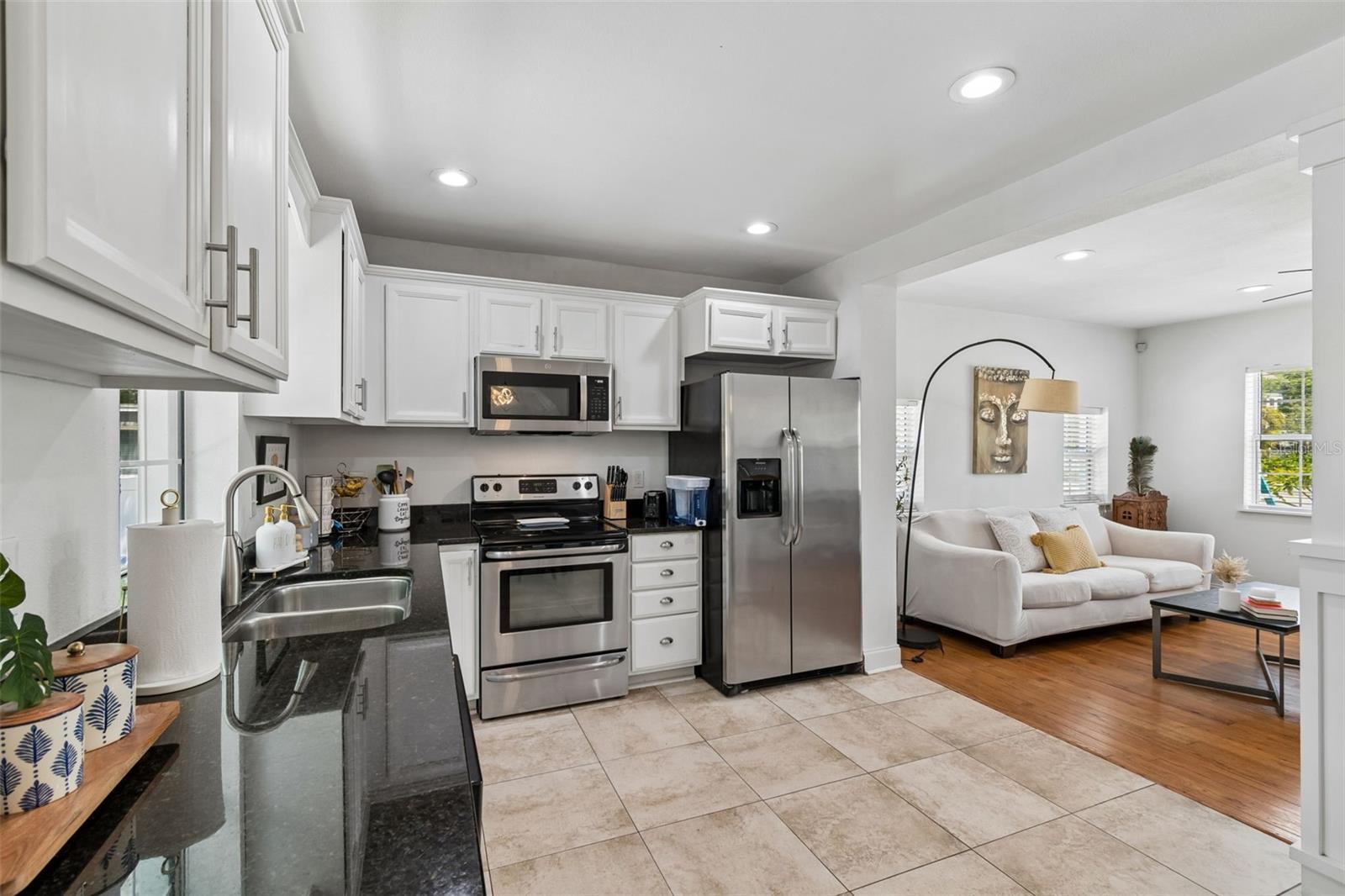 Image 19 of 73 For 2801 Manhattan Avenue