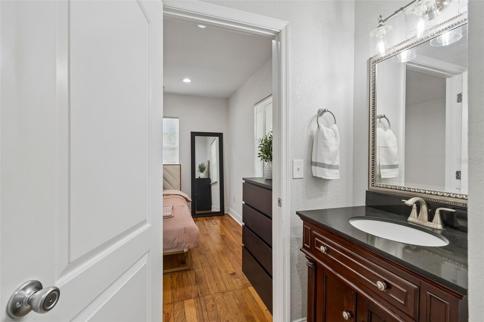 Image 28 of 73 For 2801 Manhattan Avenue