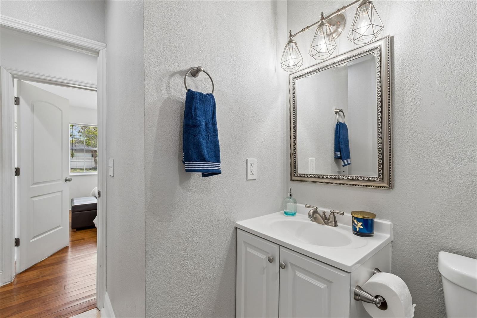 Image 36 of 73 For 2801 Manhattan Avenue