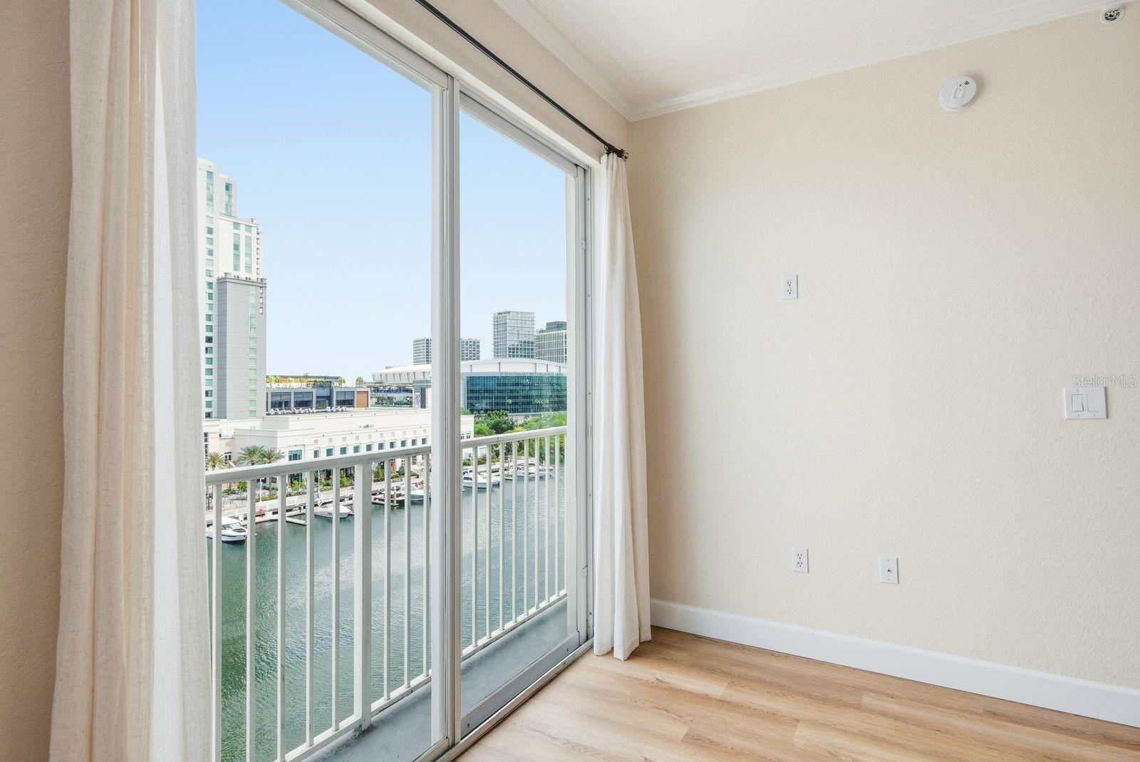 Image 14 of 61 For 700 Harbour Island Boulevard 718