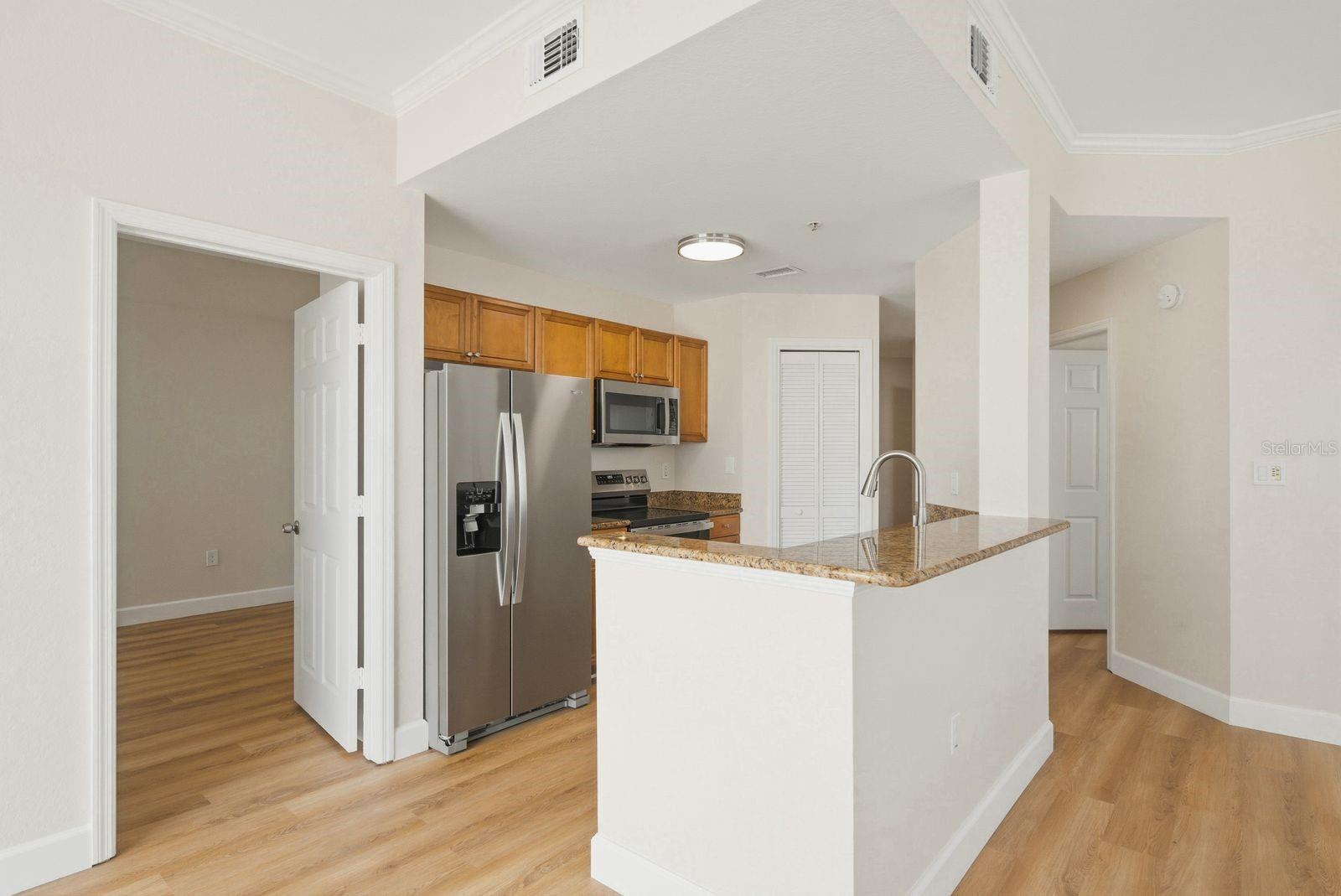 Image 17 of 61 For 700 Harbour Island Boulevard 718