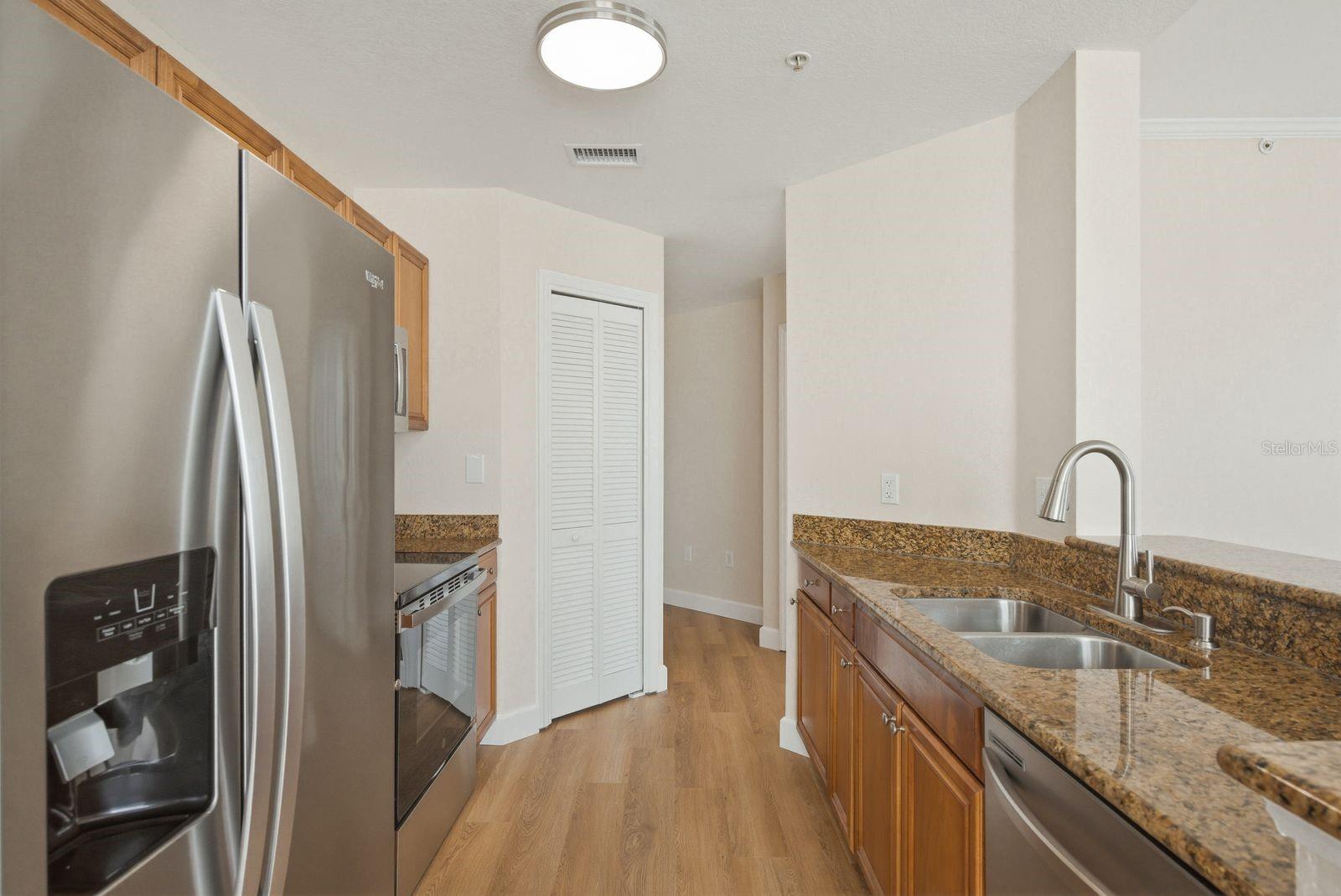 Image 18 of 61 For 700 Harbour Island Boulevard 718