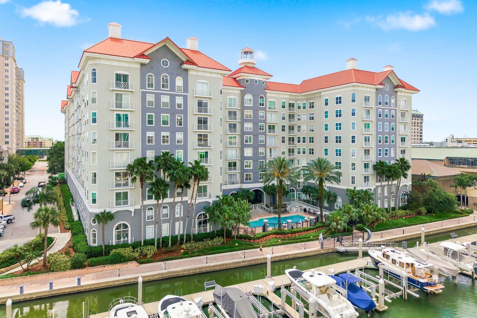 Image 3 of 61 For 700 Harbour Island Boulevard 718