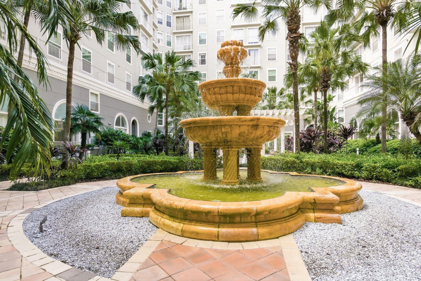 Image 39 of 61 For 700 Harbour Island Boulevard 718