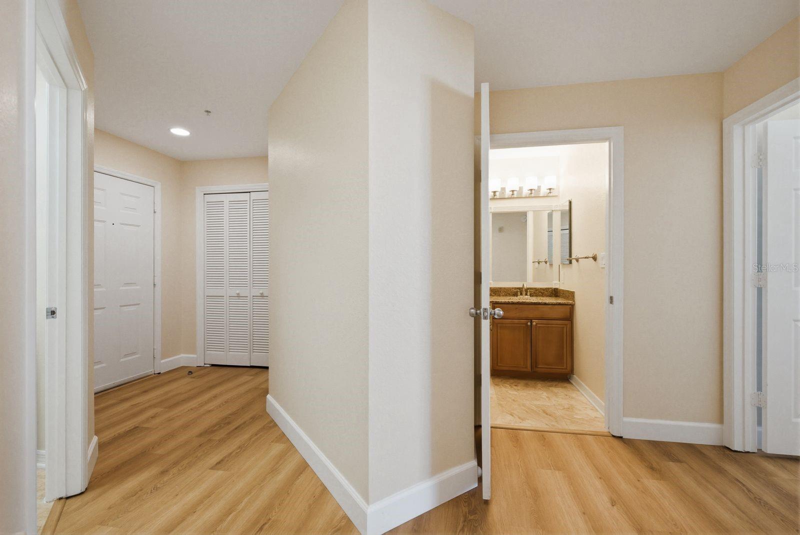 Image 7 of 61 For 700 Harbour Island Boulevard 718