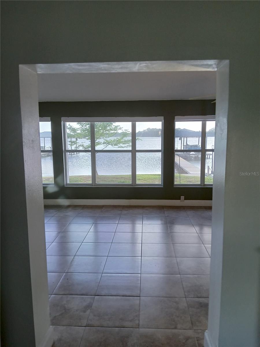 Image 17 of 46 For 186 Mandolin Drive