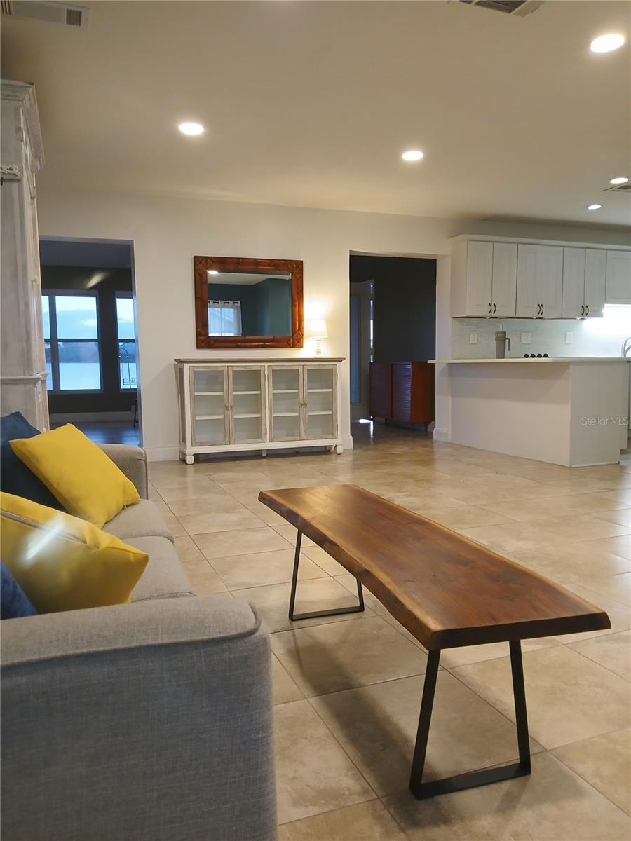 Image 9 of 46 For 186 Mandolin Drive