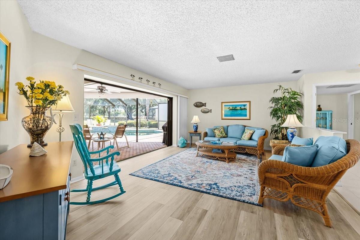 Image 23 of 61 For 3111 Hyde Park Drive