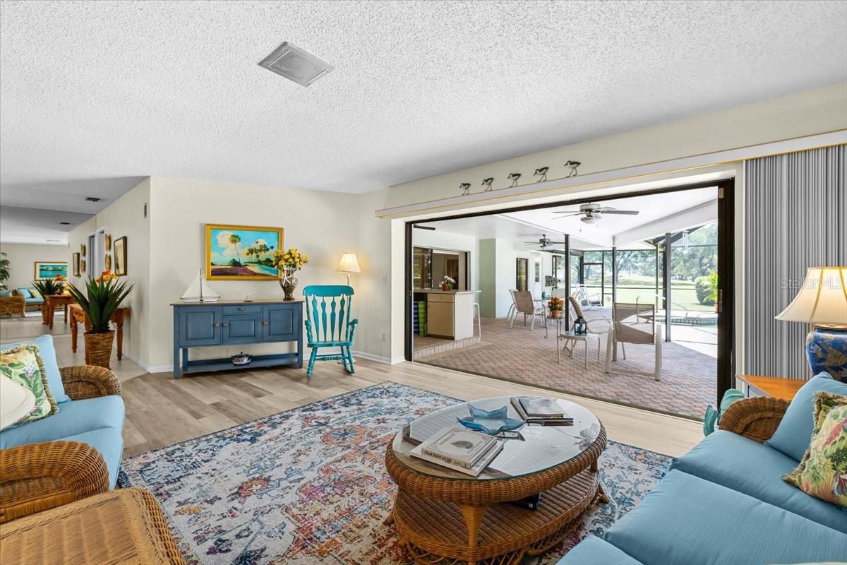 Image 24 of 61 For 3111 Hyde Park Drive