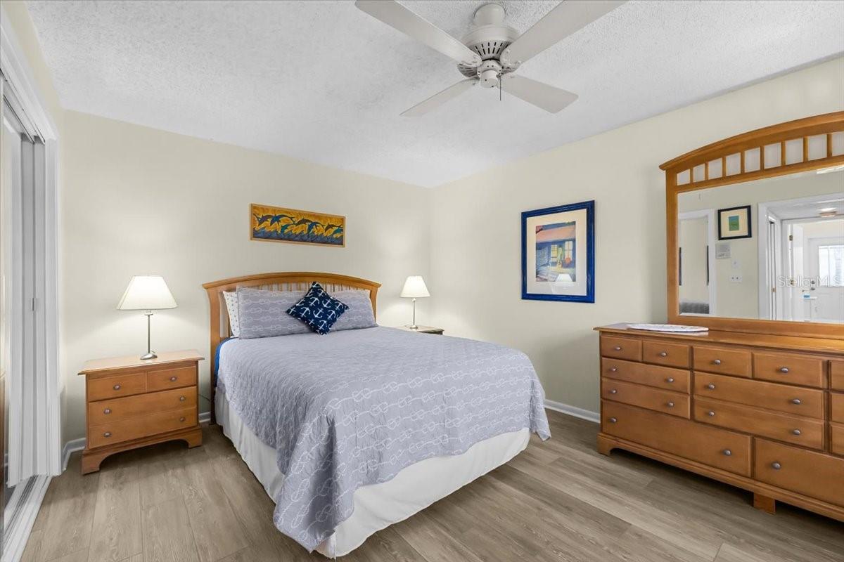 Image 36 of 61 For 3111 Hyde Park Drive