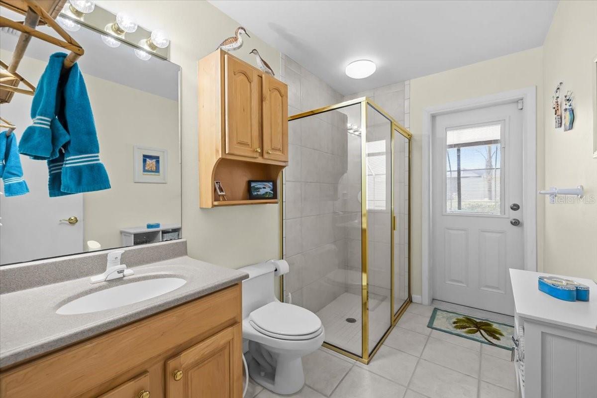 Image 37 of 61 For 3111 Hyde Park Drive