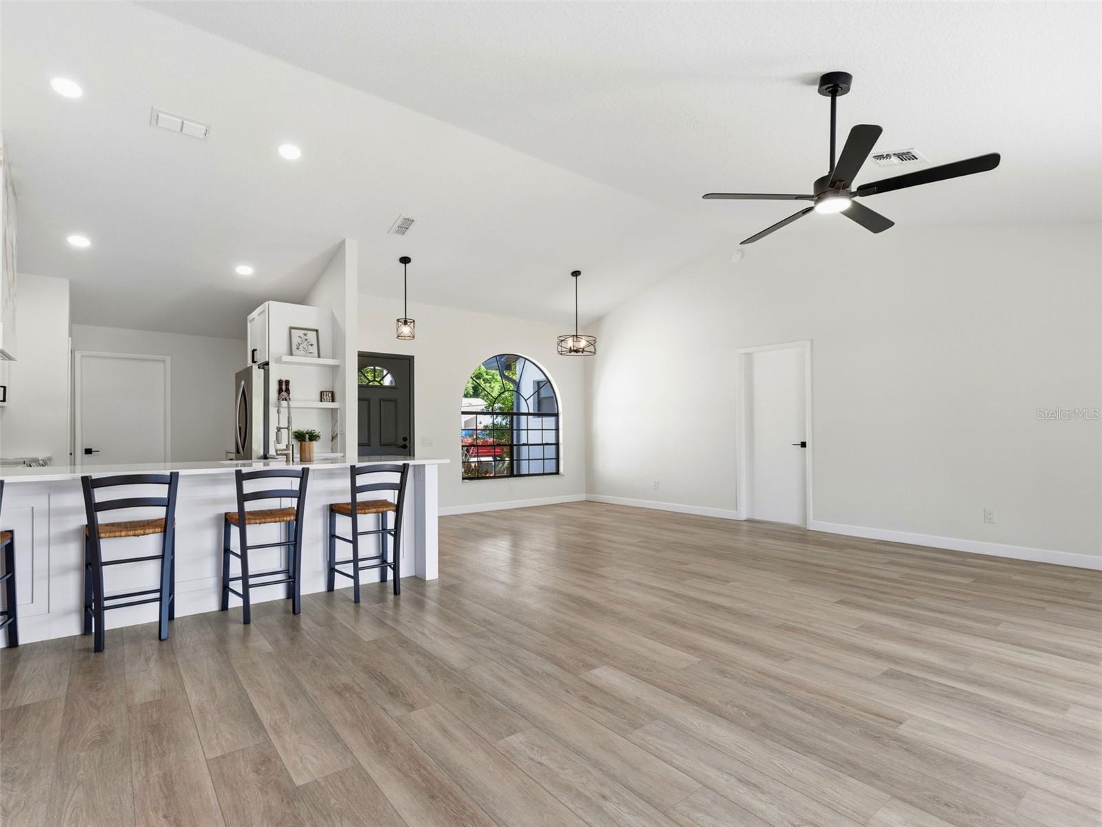 Image 20 of 43 For 8452 Yearling Lane