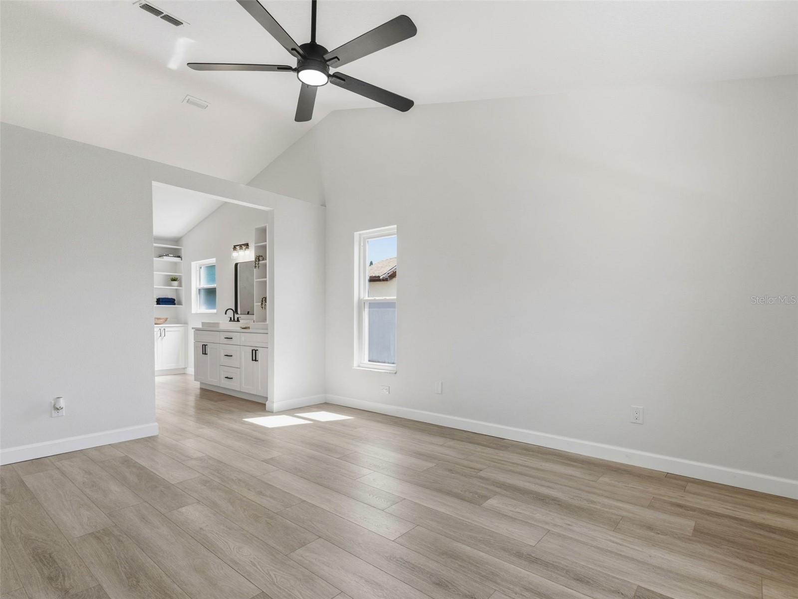 Image 23 of 43 For 8452 Yearling Lane