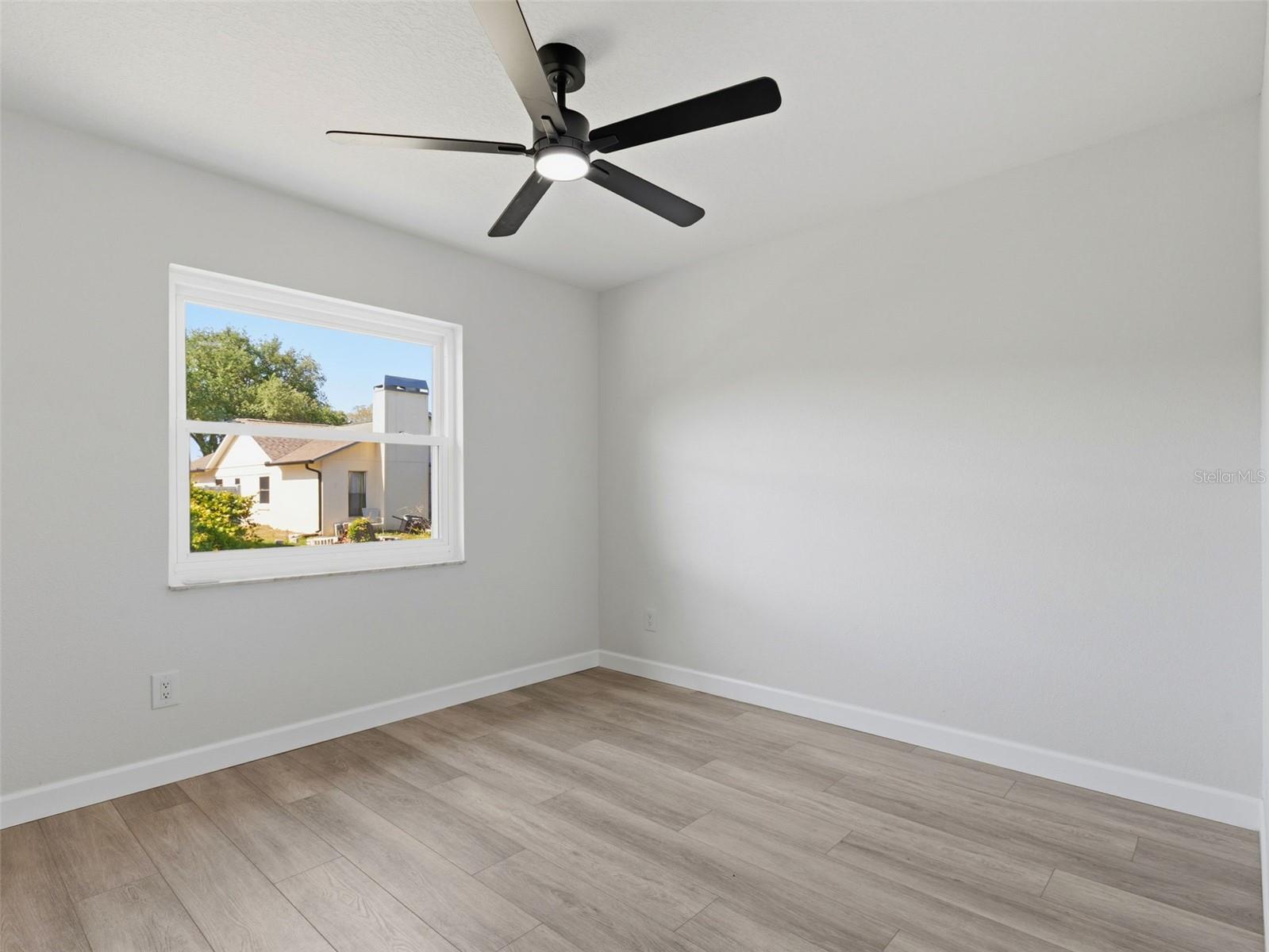 Image 29 of 43 For 8452 Yearling Lane