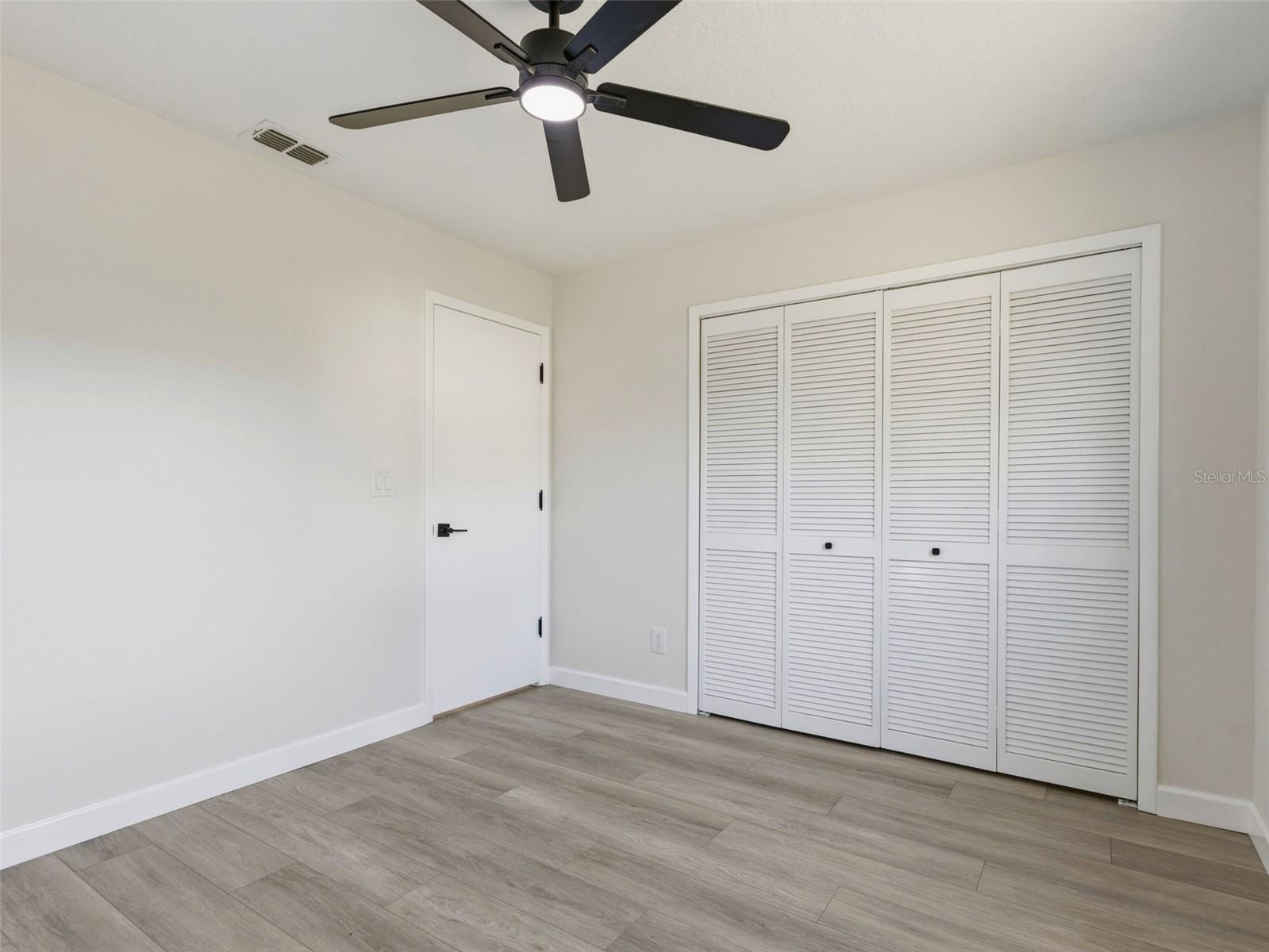 Image 30 of 43 For 8452 Yearling Lane