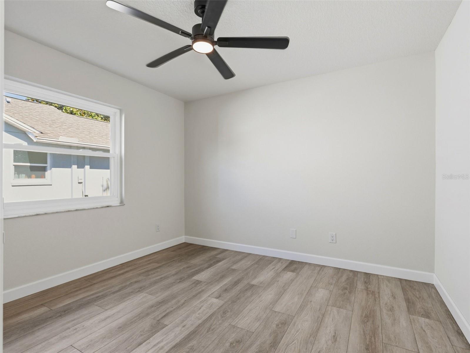 Image 32 of 43 For 8452 Yearling Lane