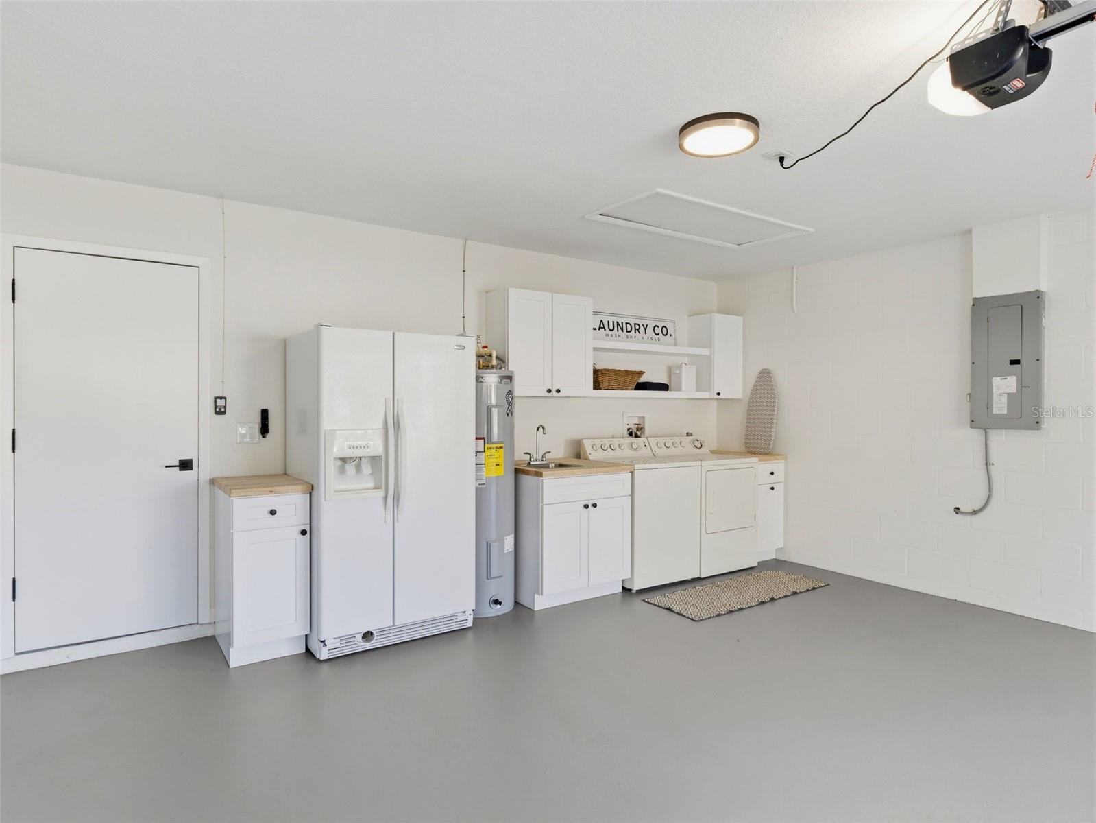 Image 34 of 43 For 8452 Yearling Lane