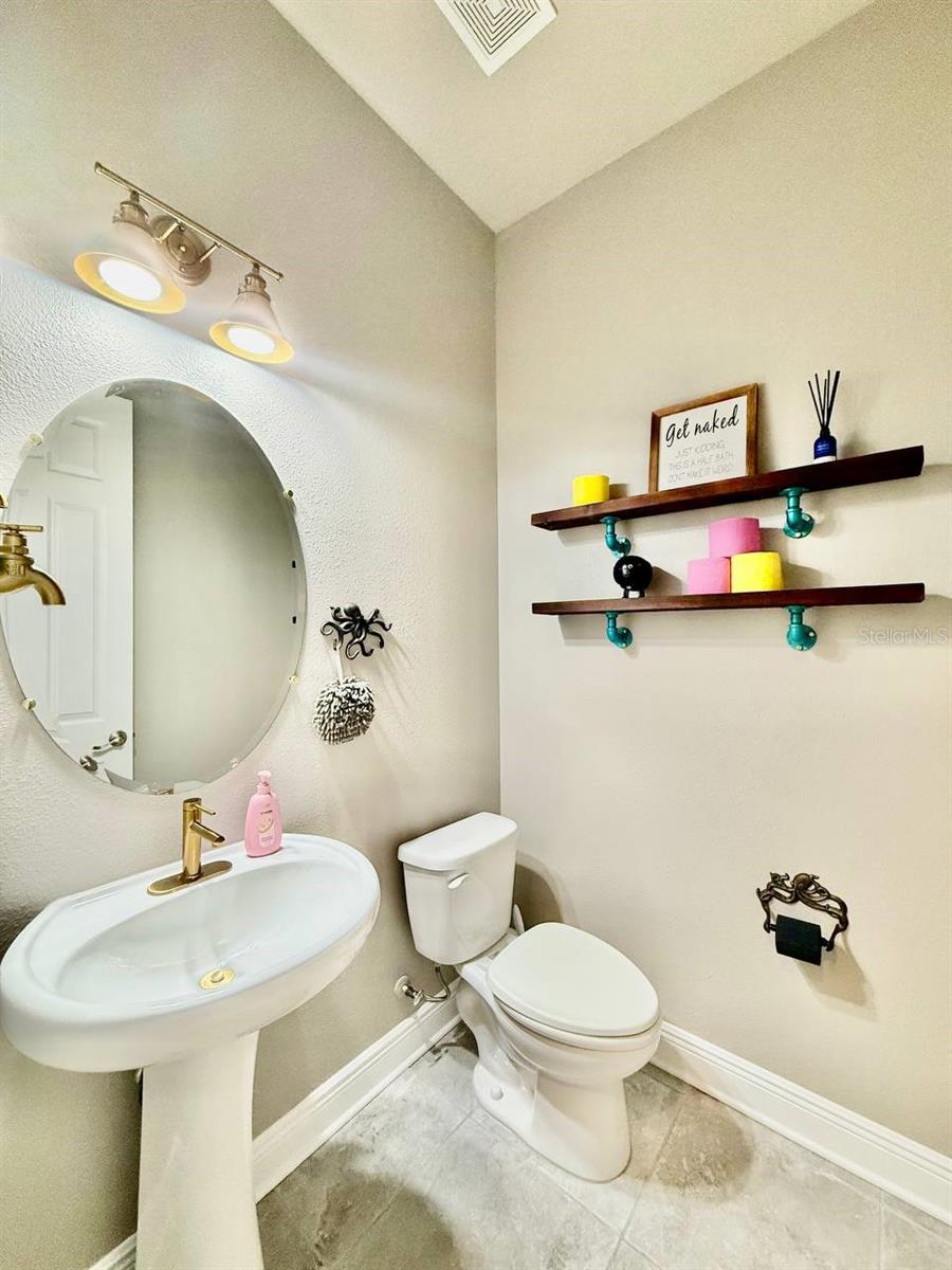 Image 33 of 43 For 6414 Salt Creek Avenue