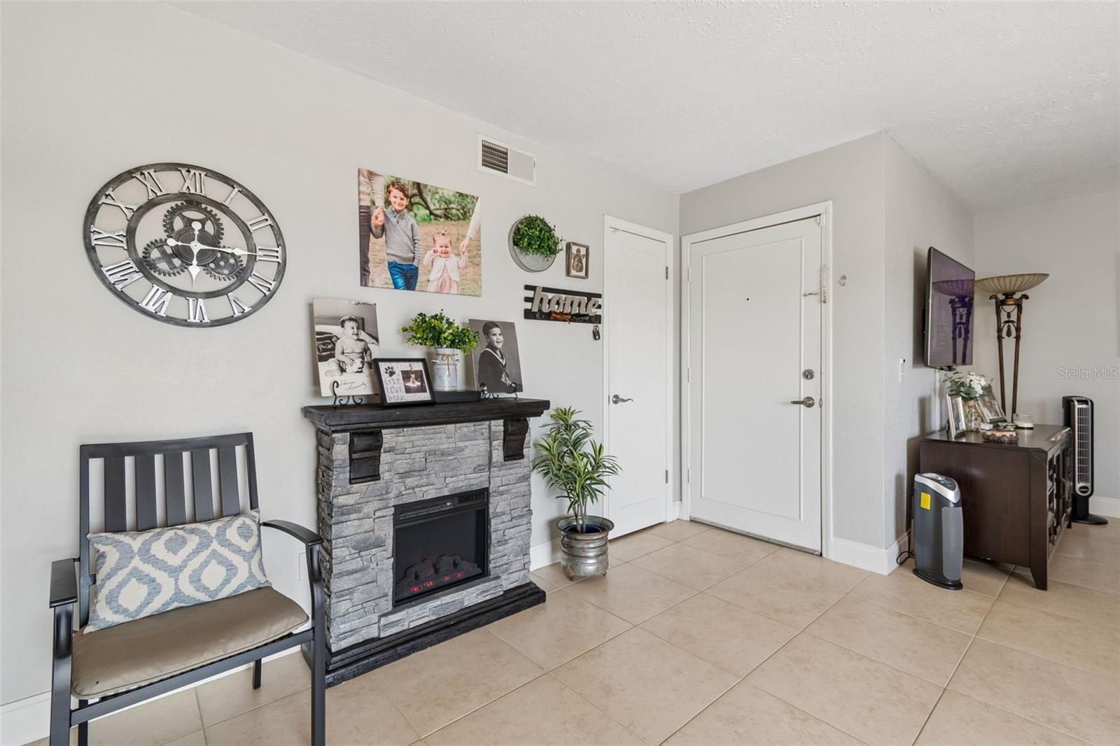 Image 11 of 54 For 13765 Juniper Blossom Drive 101