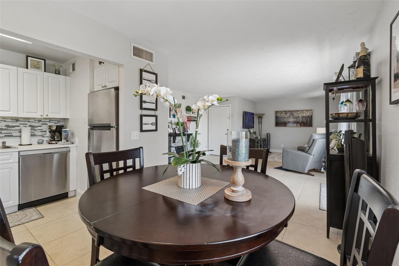 Image 17 of 54 For 13765 Juniper Blossom Drive 101