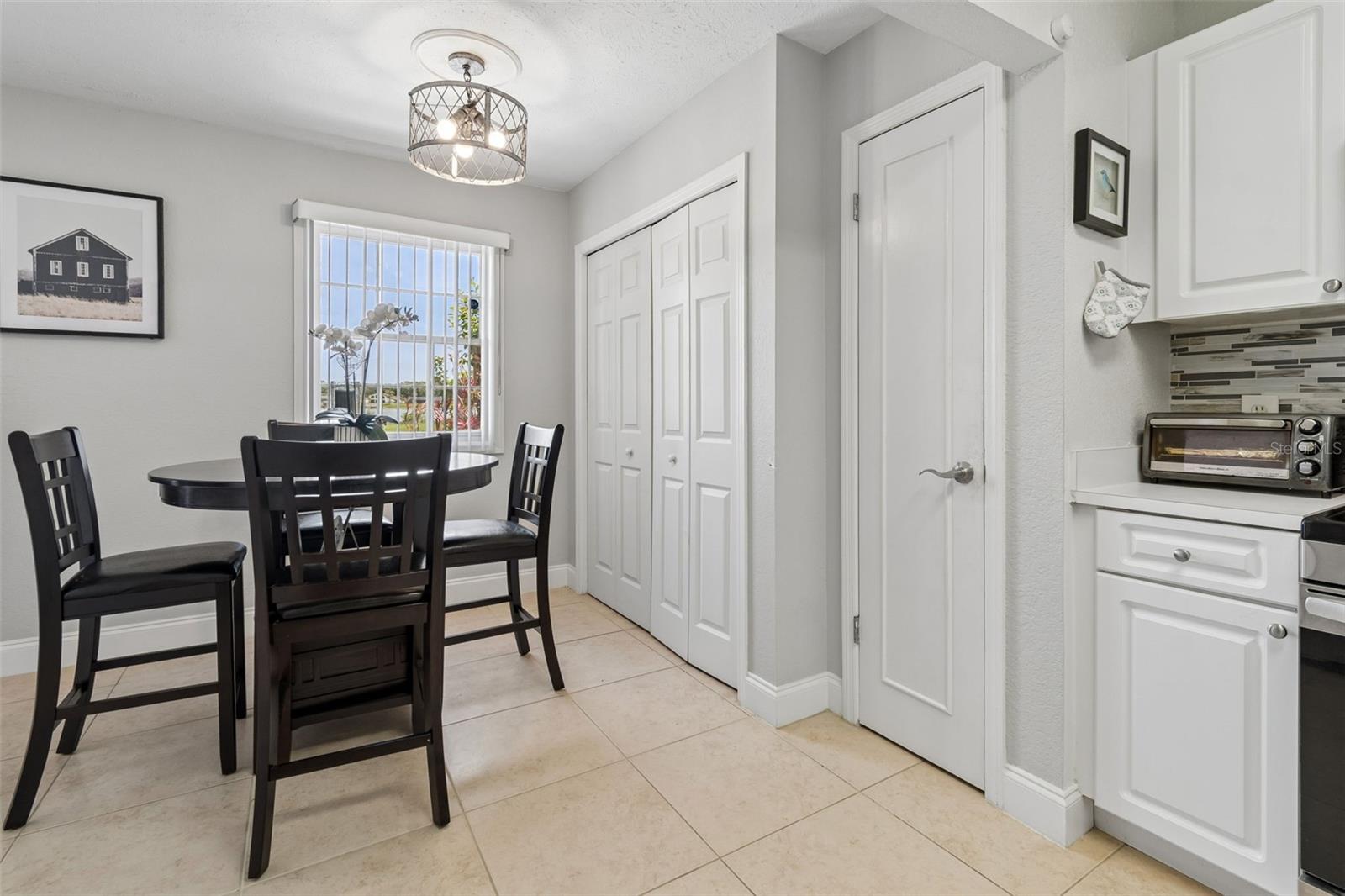 Image 21 of 54 For 13765 Juniper Blossom Drive 101