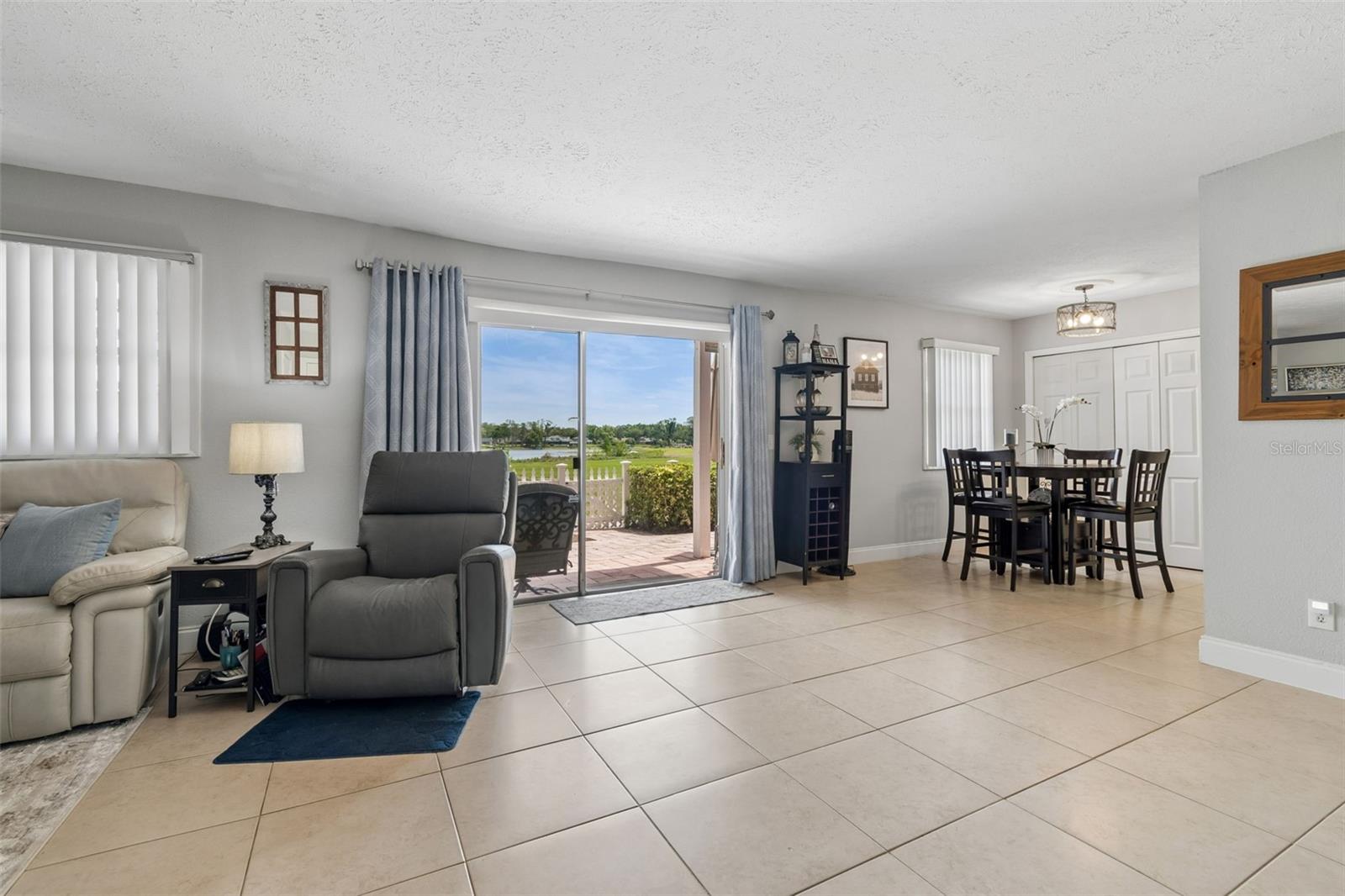 Image 7 of 54 For 13765 Juniper Blossom Drive 101