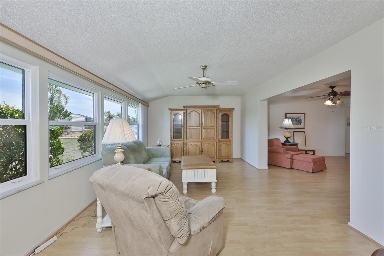 Image 11 of 47 For 1525 Allegheny Drive