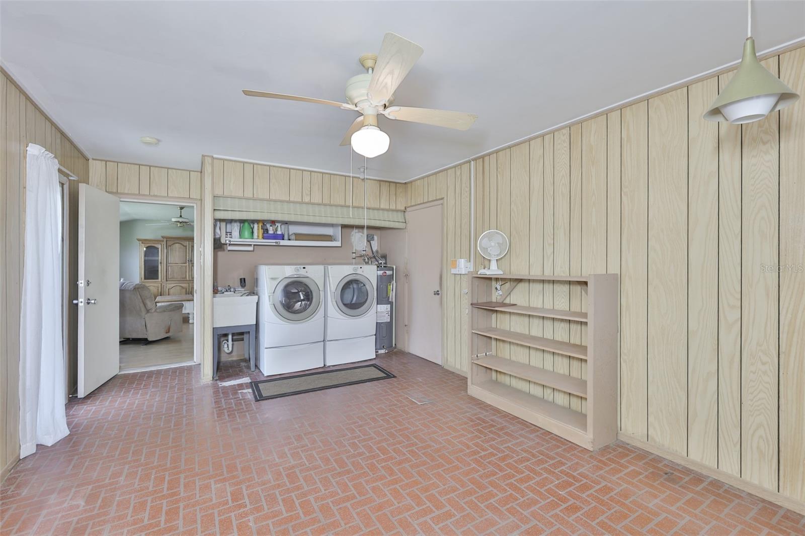 Image 15 of 47 For 1525 Allegheny Drive