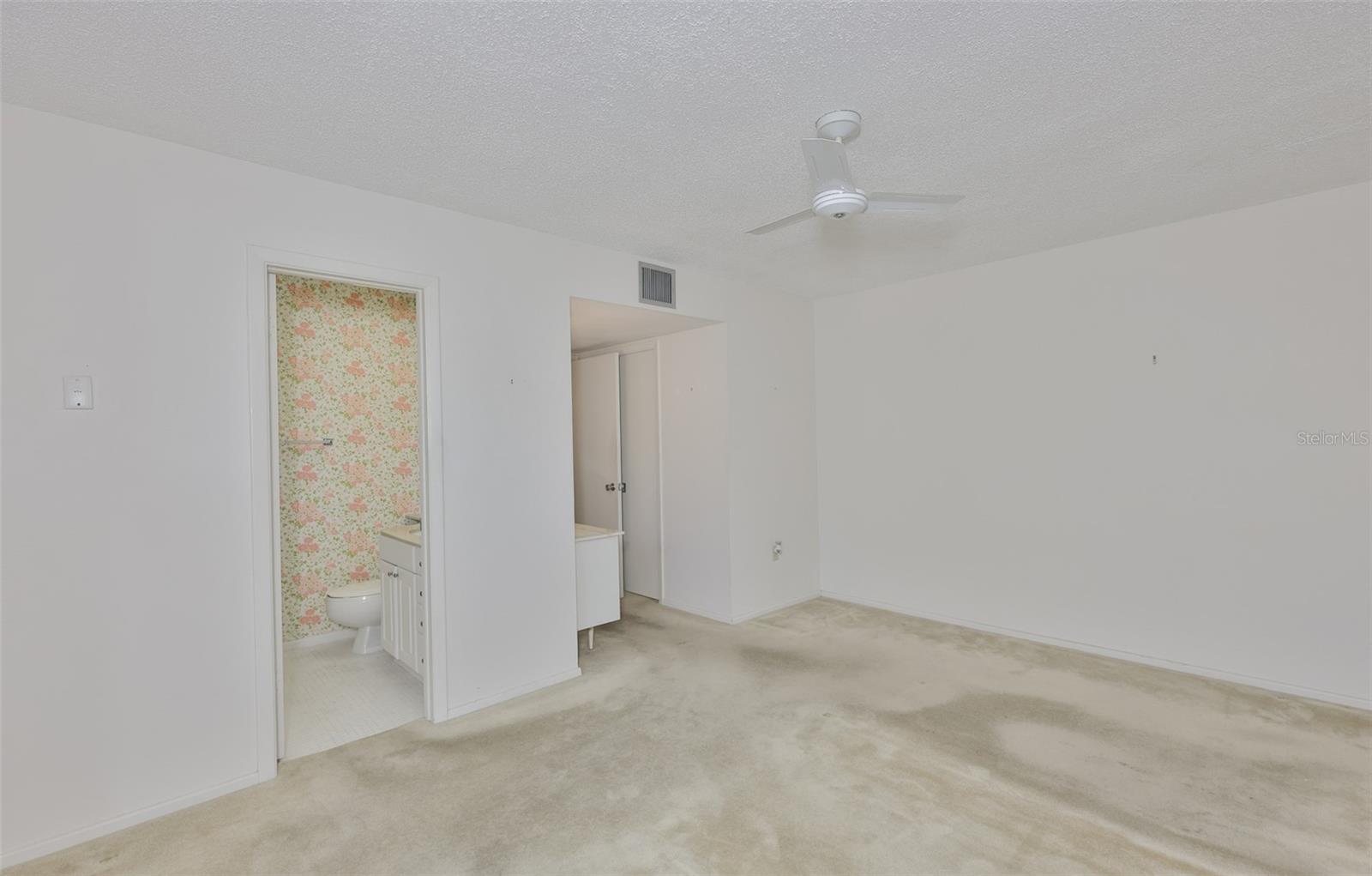 Image 22 of 47 For 1525 Allegheny Drive