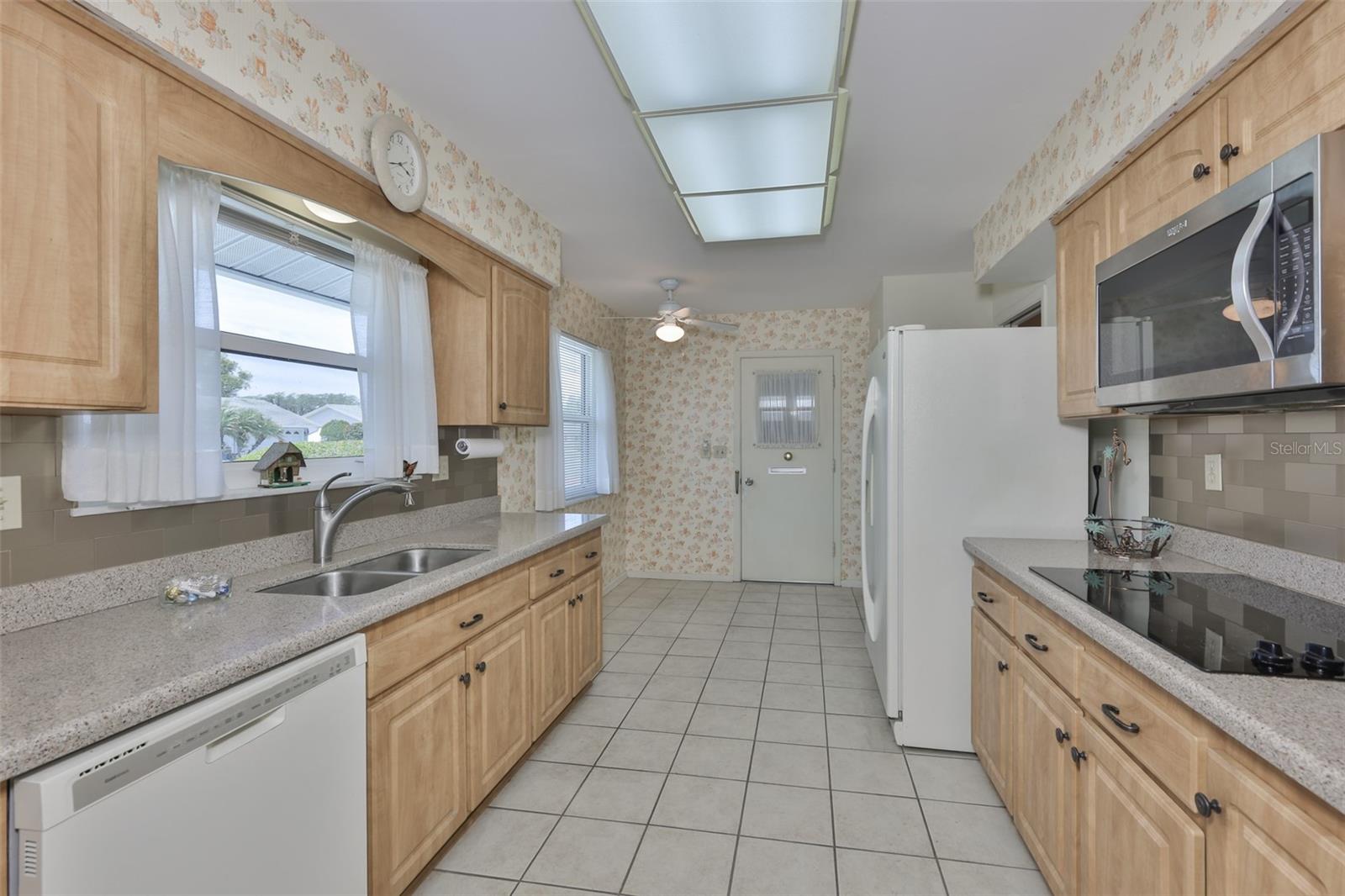 Image 27 of 47 For 1525 Allegheny Drive