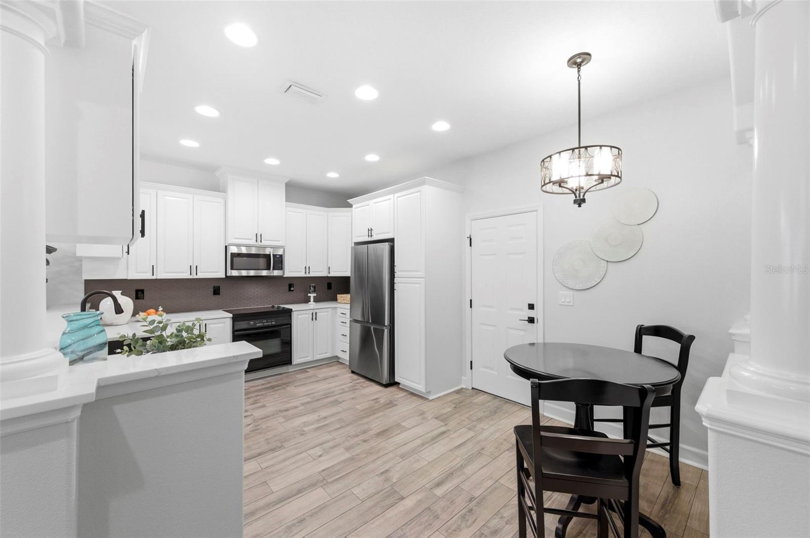 Image 8 of 59 For 2670 Tanglewood Trail