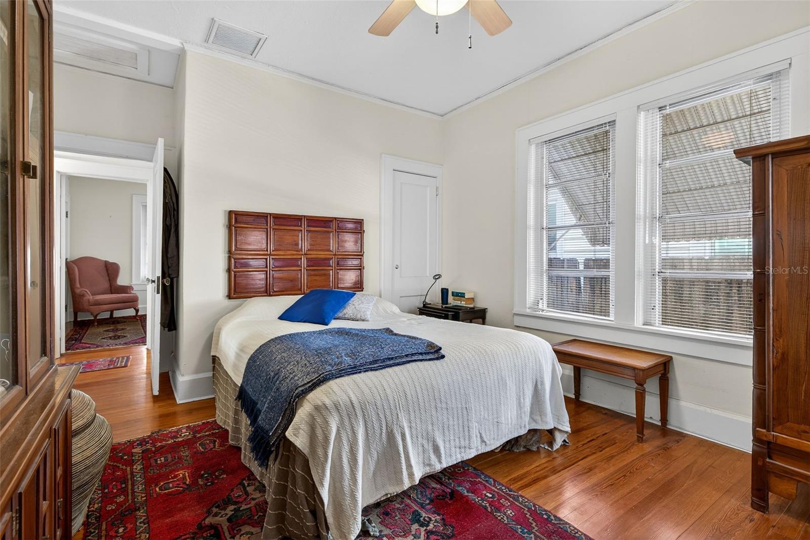 Image 17 of 32 For 1138 23rd Avenue N