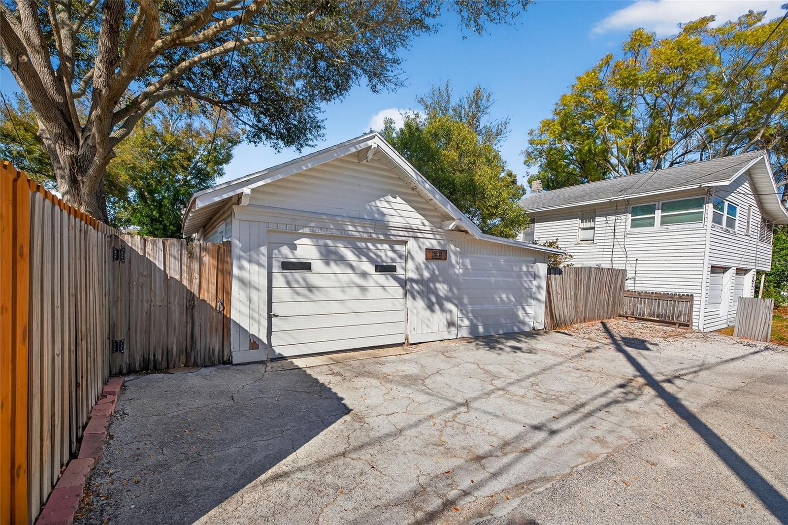 Image 22 of 32 For 1138 23rd Avenue N