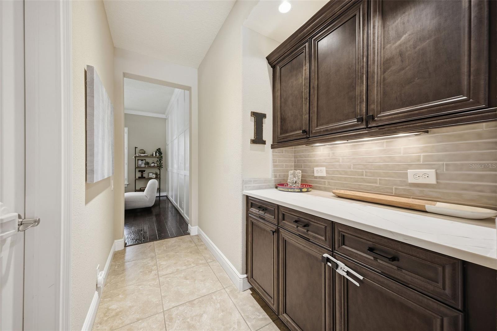 Image 16 of 47 For 5903 Alana Leigh Place