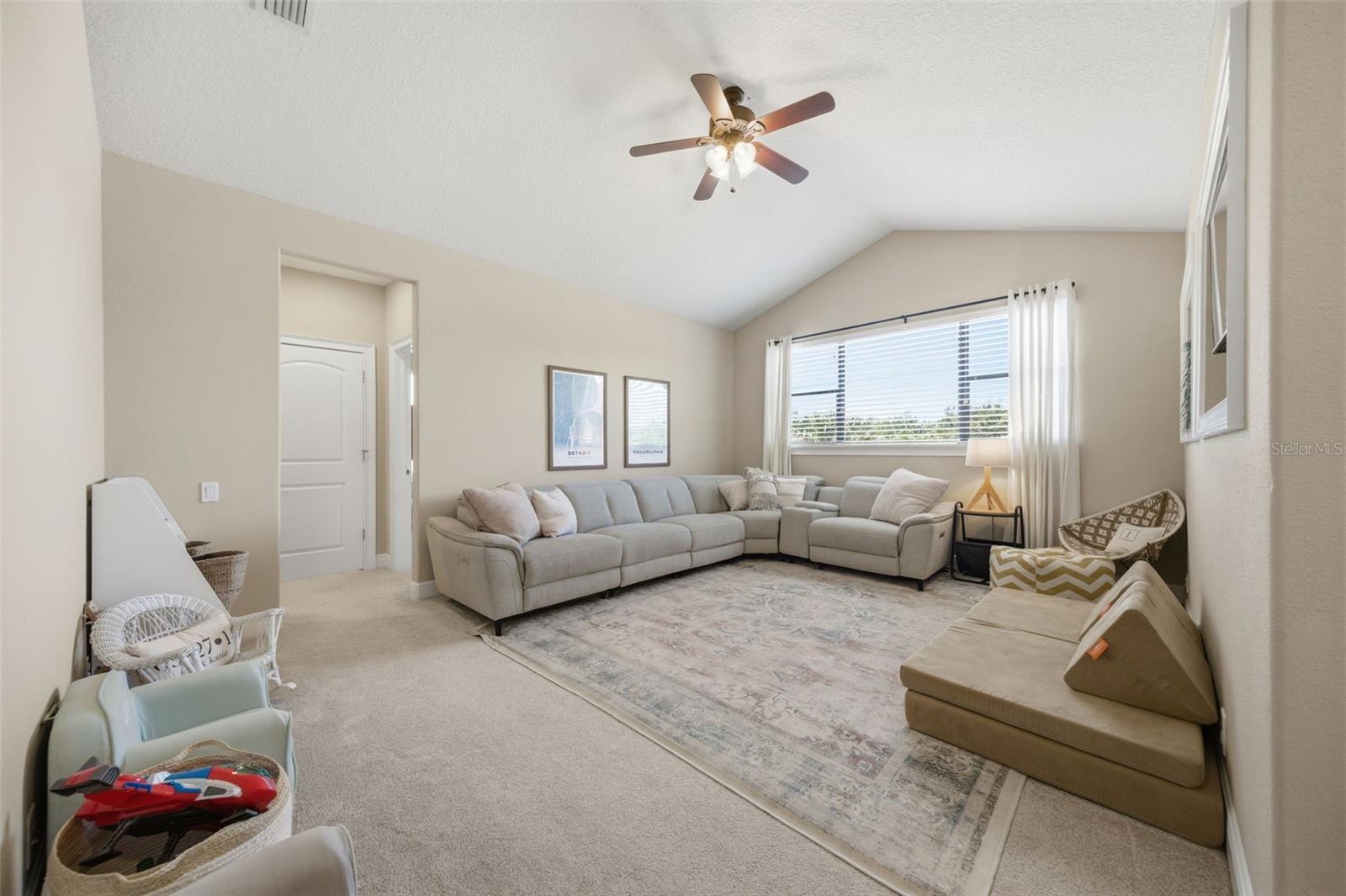 Image 31 of 47 For 5903 Alana Leigh Place