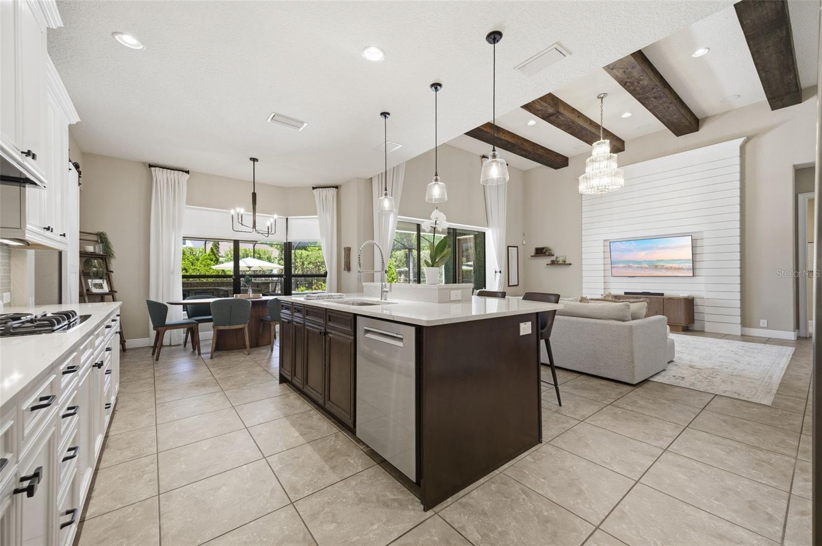 Image 7 of 47 For 5903 Alana Leigh Place