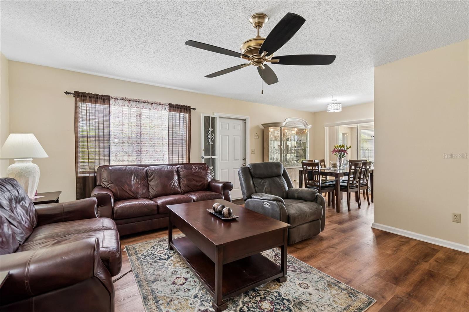 Image 12 of 39 For 1904 Canterbury Lane 5