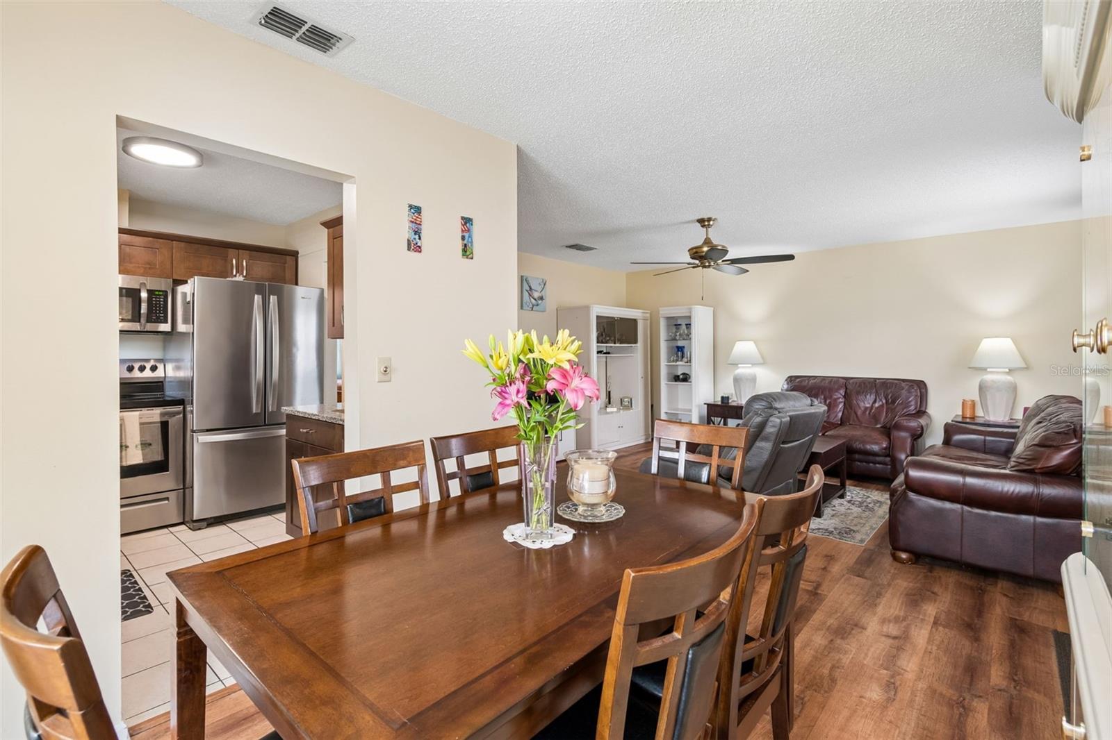 Image 17 of 39 For 1904 Canterbury Lane 5