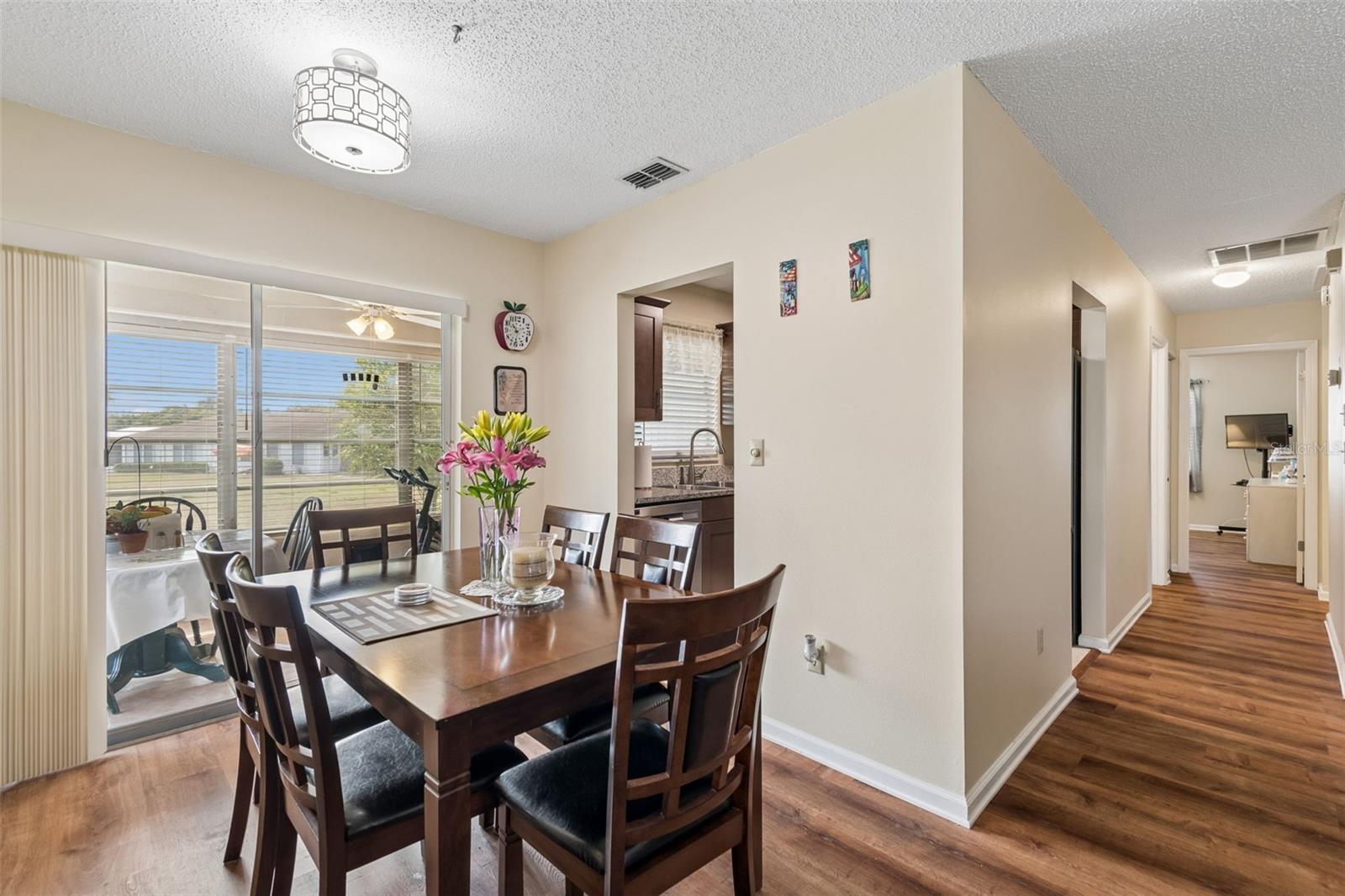 Image 19 of 39 For 1904 Canterbury Lane 5