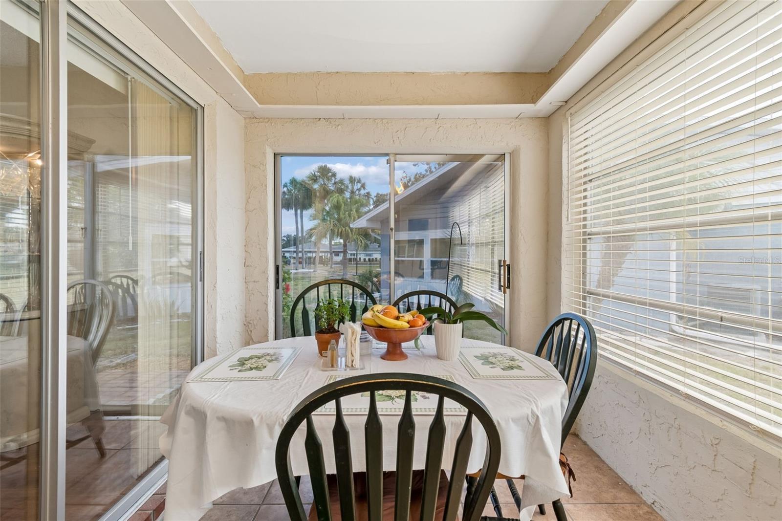 Image 31 of 39 For 1904 Canterbury Lane 5