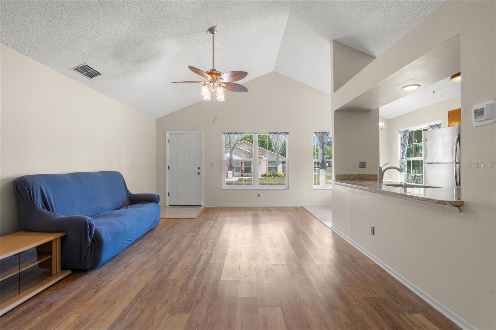 Image 3 of 32 For 3753 Mackenzie Court