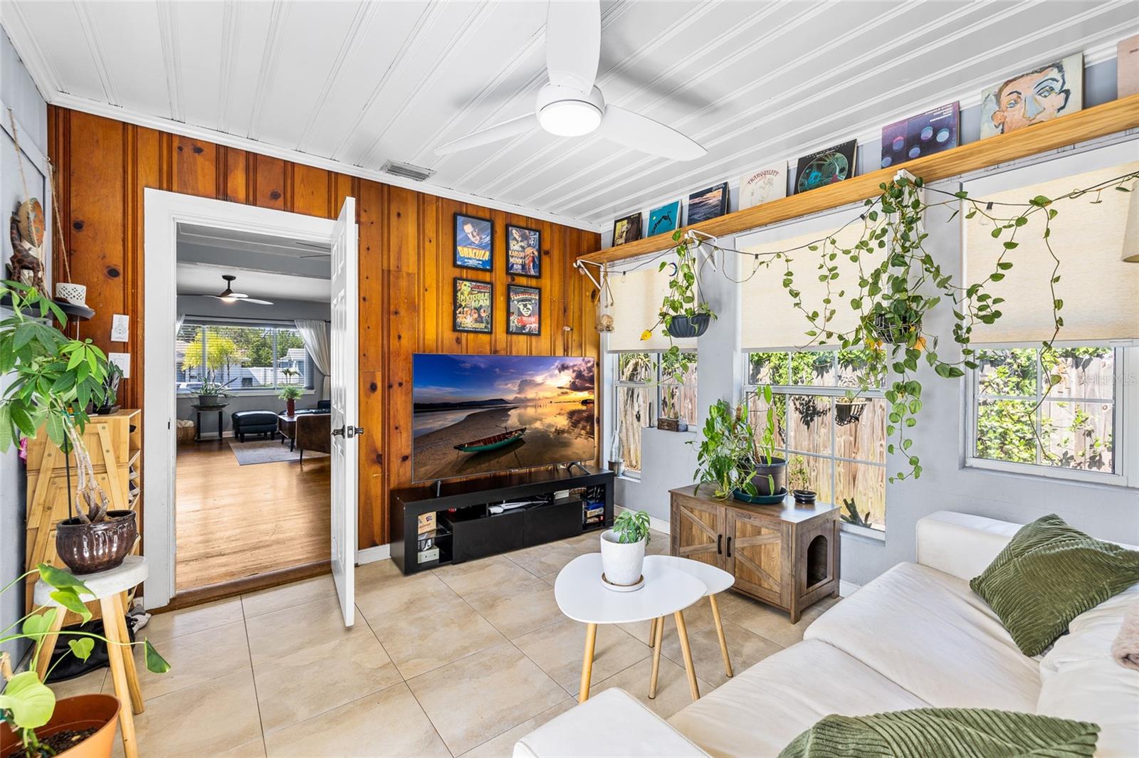 Image 12 of 36 For 4650 2nd Avenue S