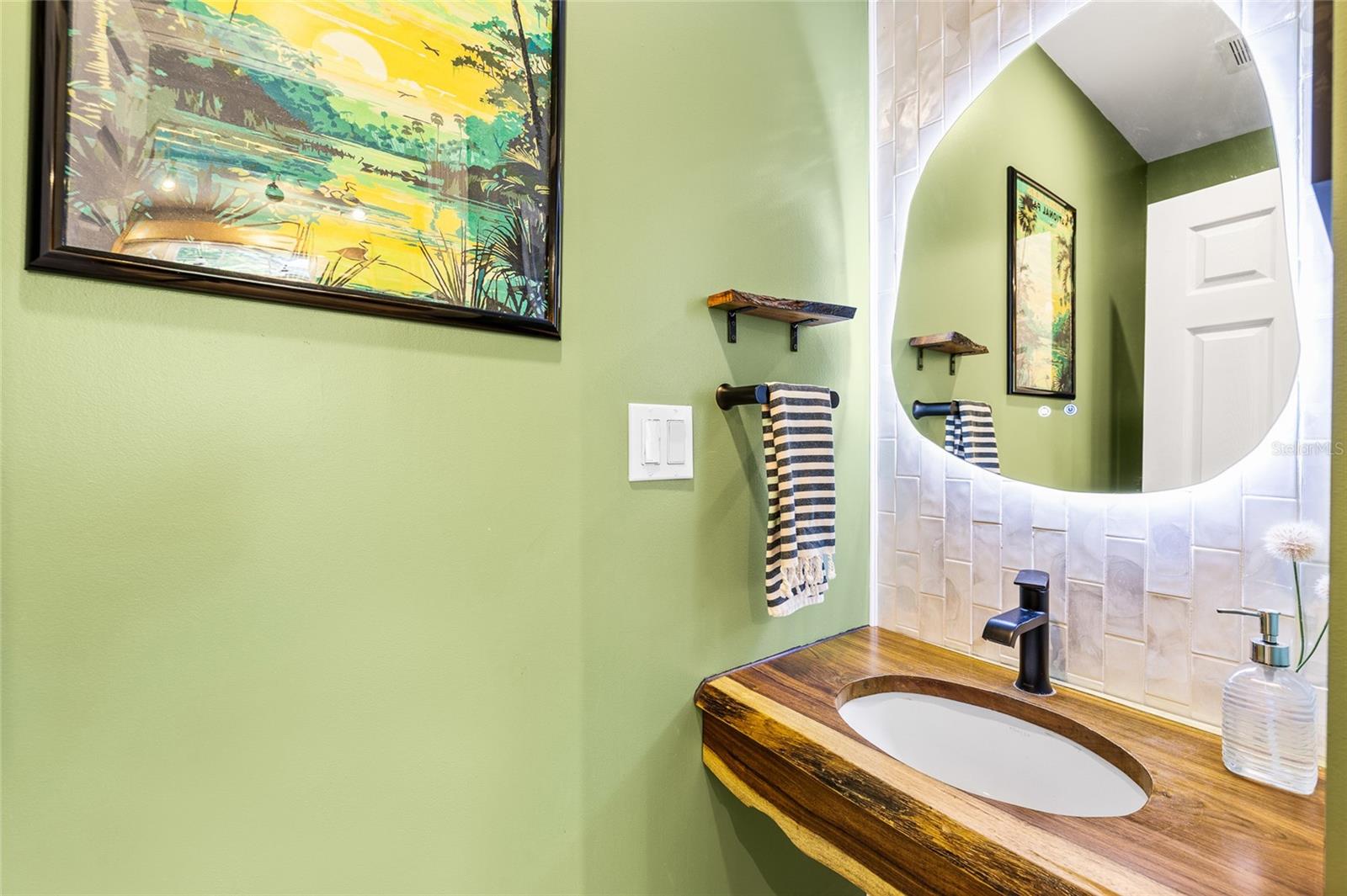 Image 16 of 36 For 4650 2nd Avenue S