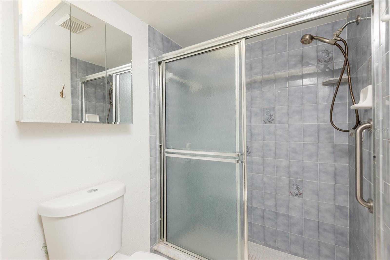 Image 13 of 37 For 7550 Gates Circle