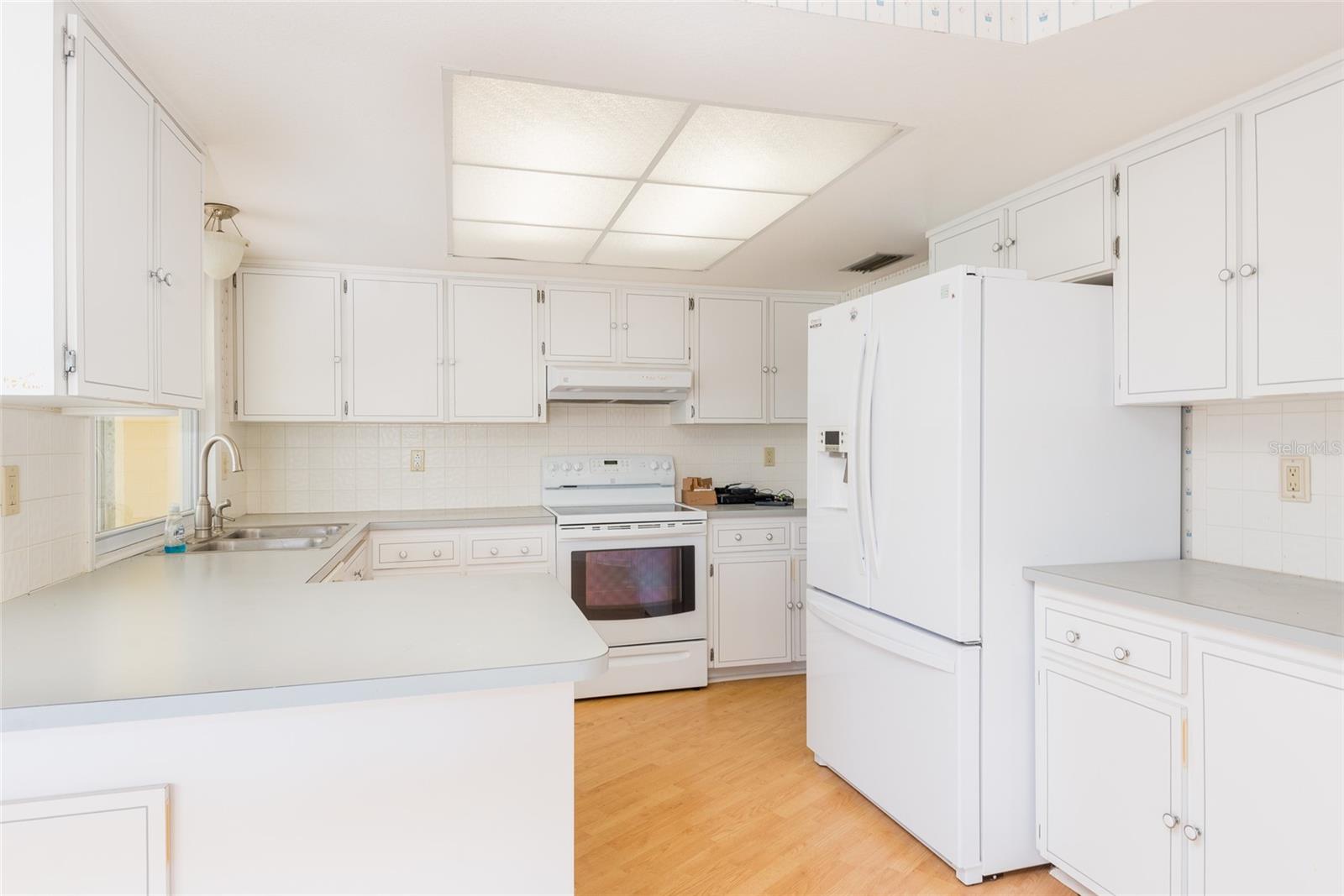 Image 15 of 37 For 7550 Gates Circle