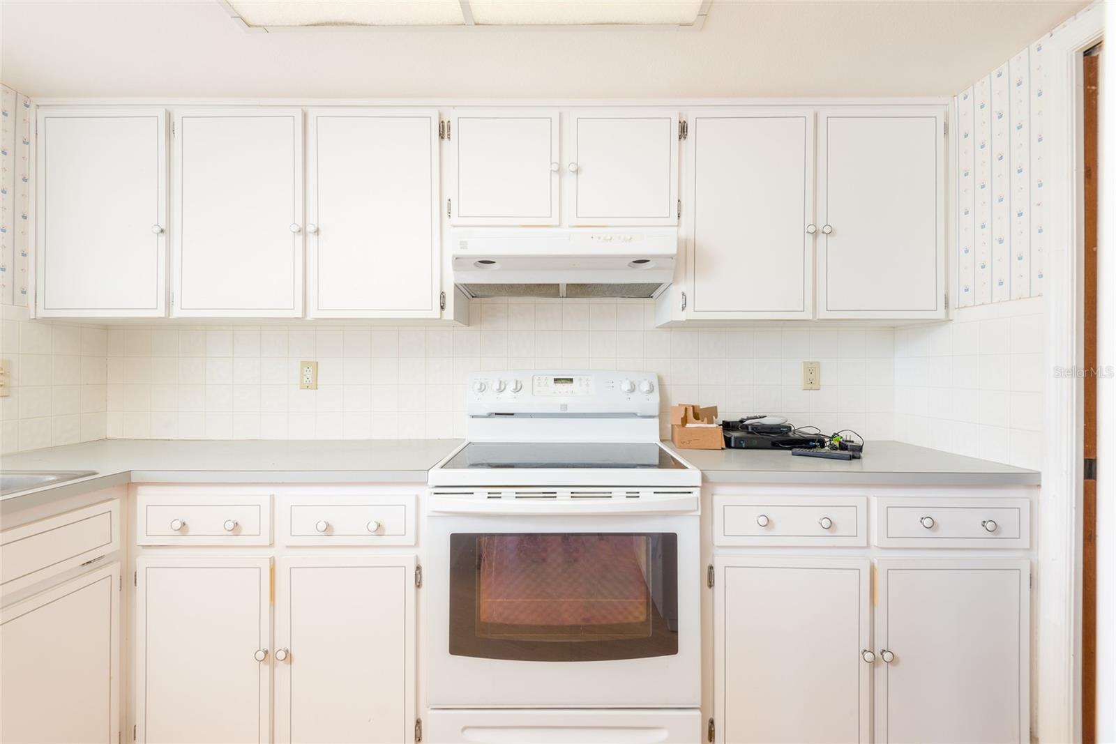 Image 16 of 37 For 7550 Gates Circle