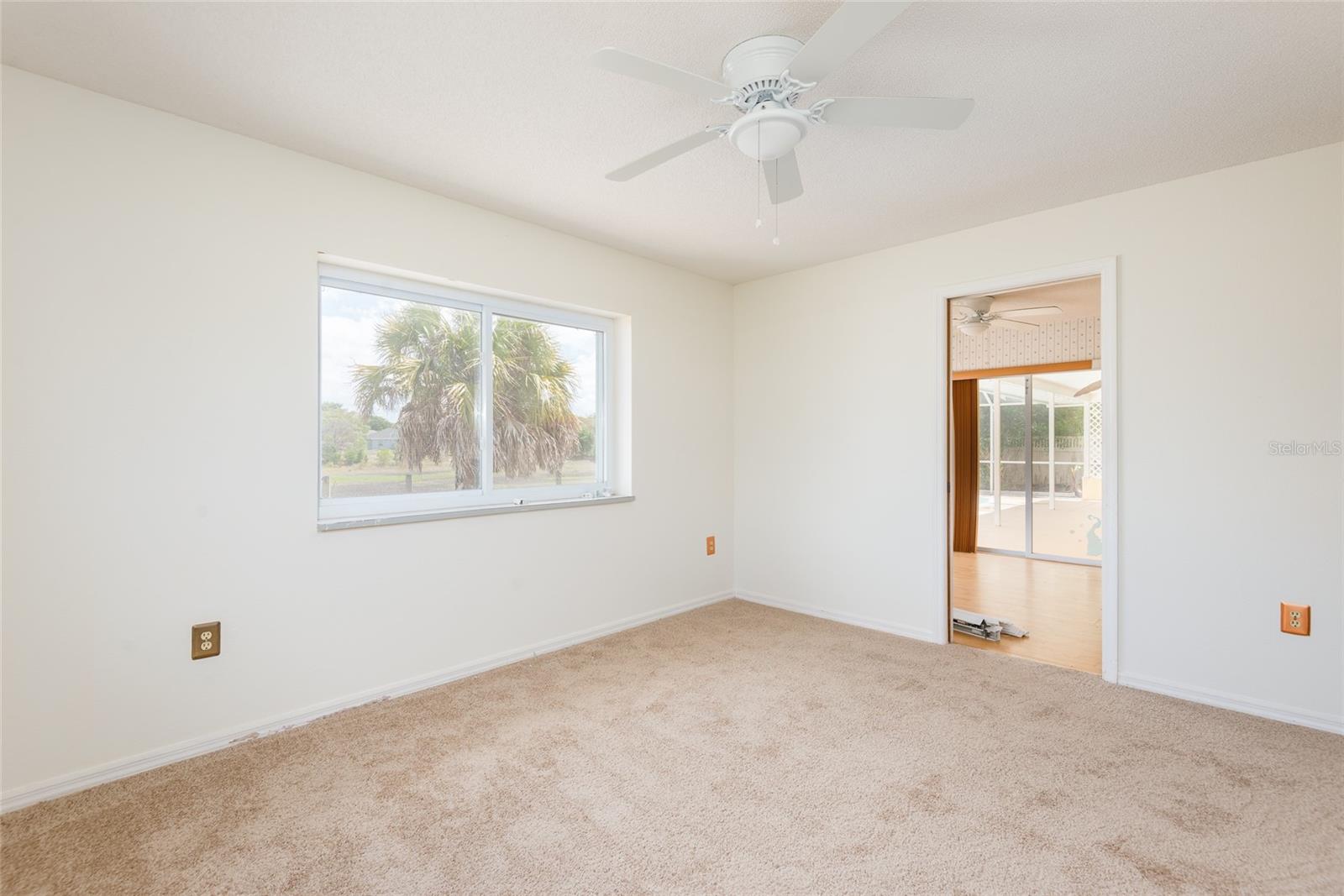 Image 21 of 37 For 7550 Gates Circle