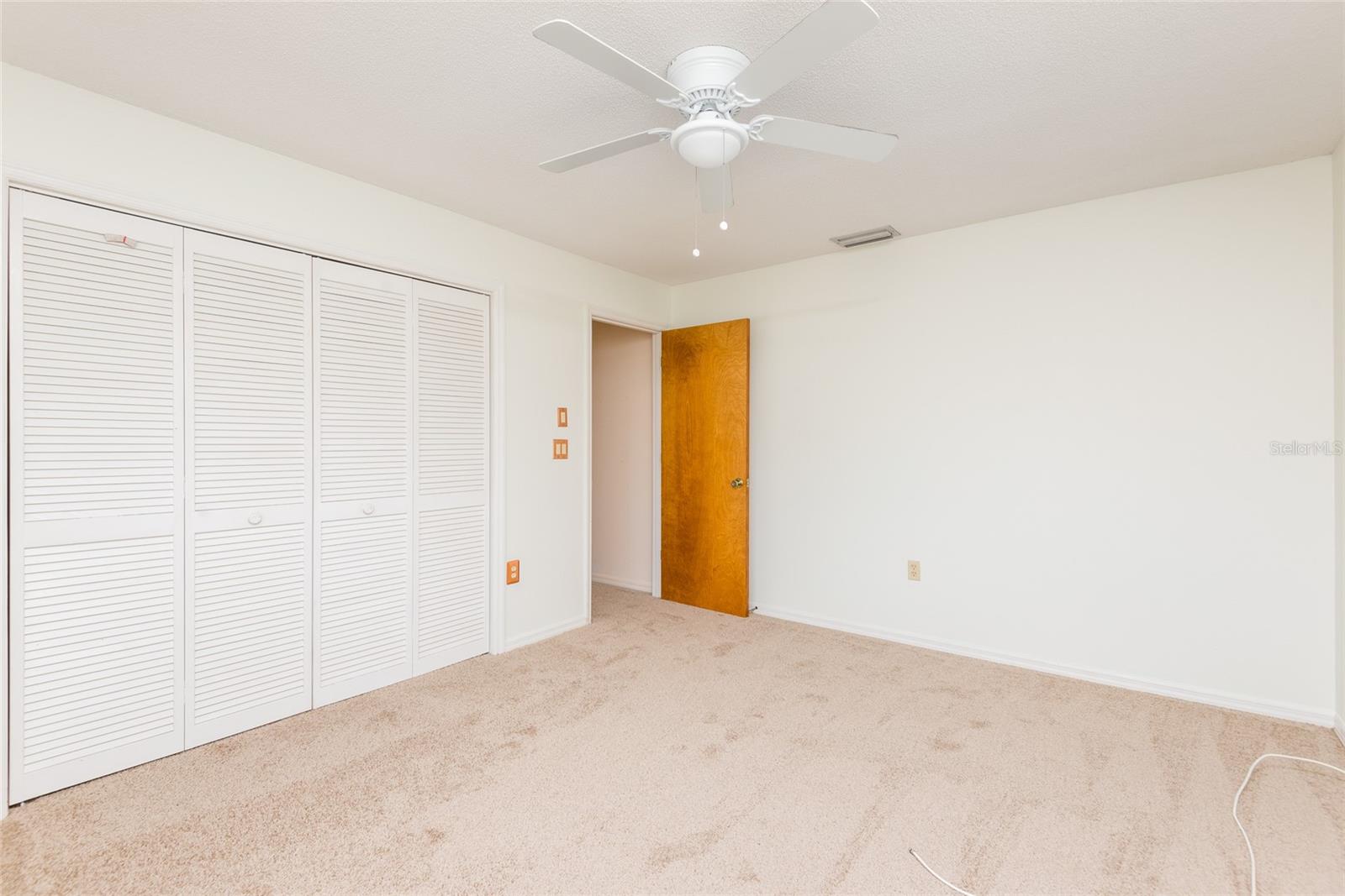 Image 25 of 37 For 7550 Gates Circle